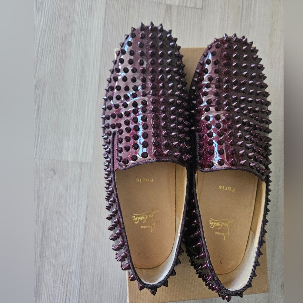 Christian LouboutinPatent leather flats